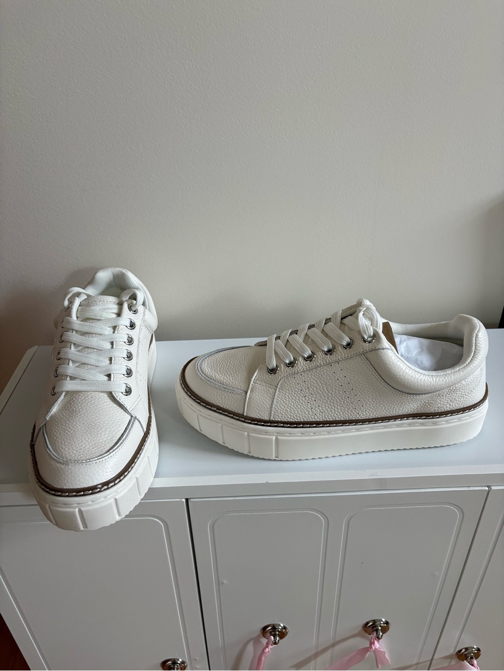 Vince Camuto Men's Cream Low-Top Platform Sneakers
